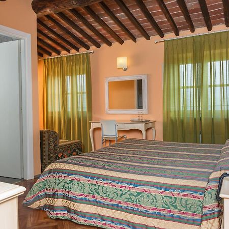 Hotel Villa Volpi Λούκα Δωμάτιο φωτογραφία